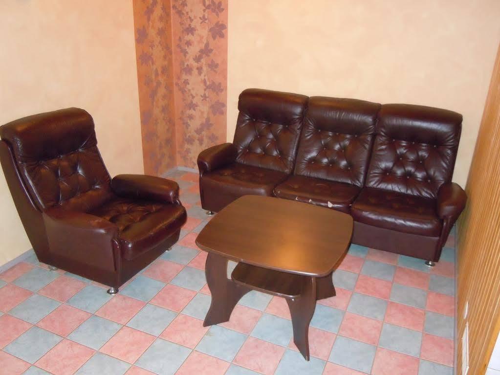 Centrum Hotel Viljandi Eksteriør billede