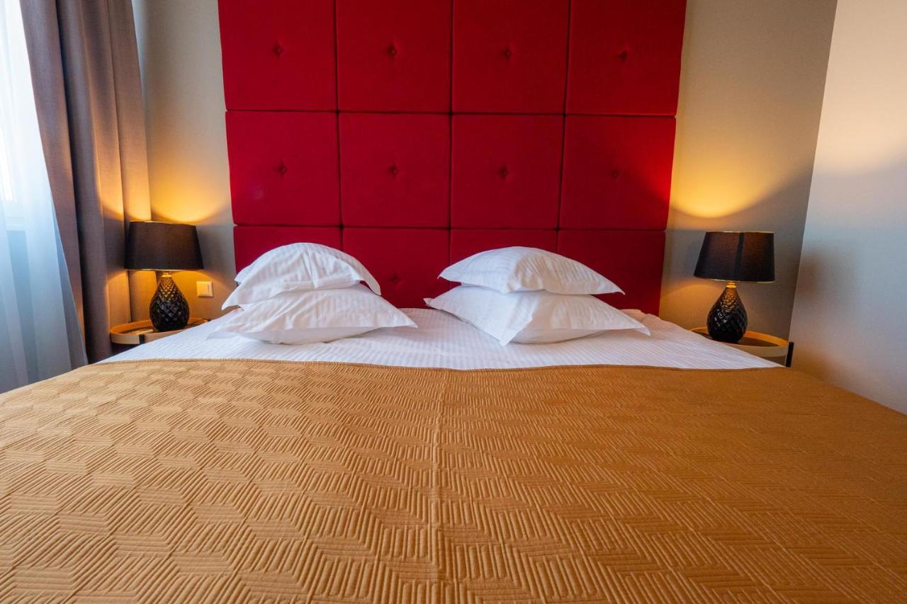 Centrum Hotel Viljandi Eksteriør billede