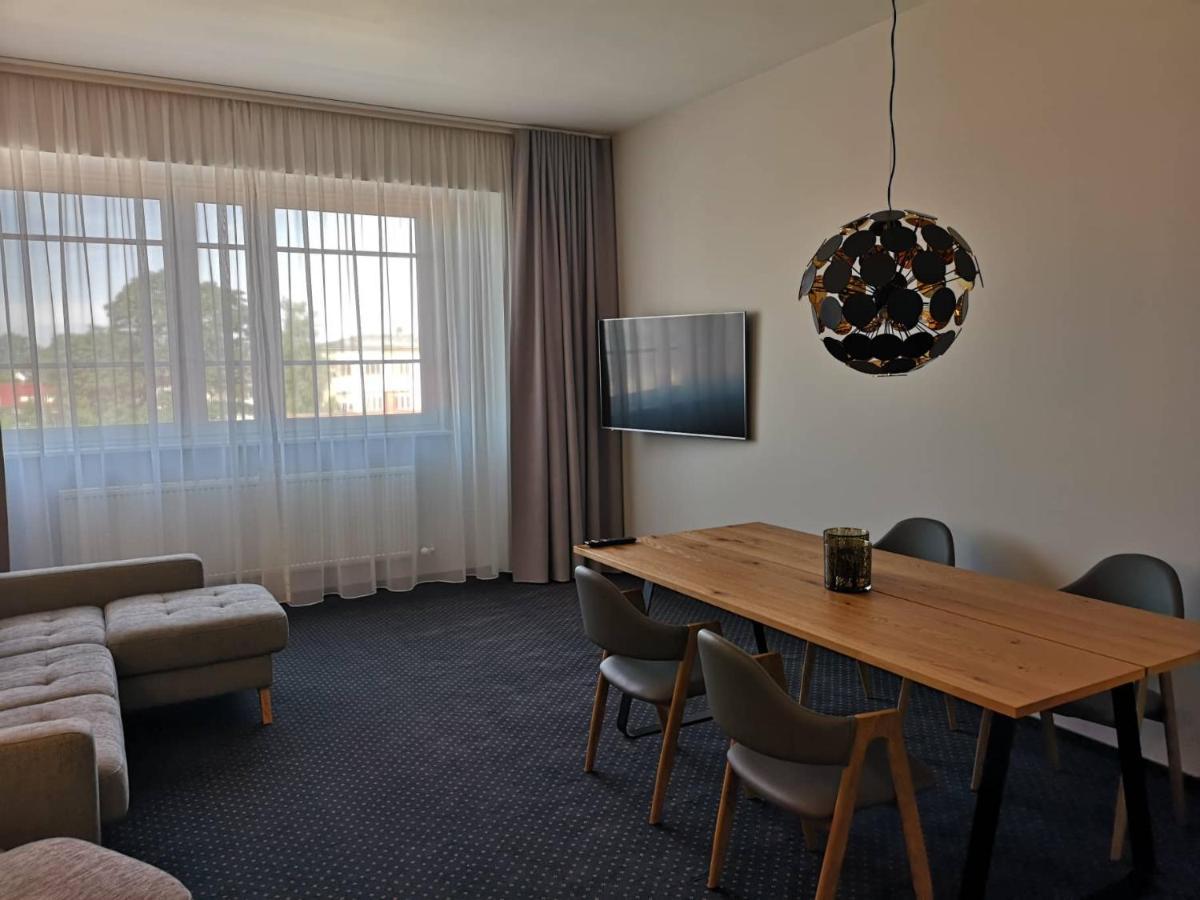 Centrum Hotel Viljandi Eksteriør billede